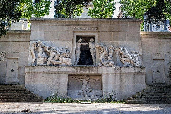 Private Père Lachaise Cemetery Walking Tour