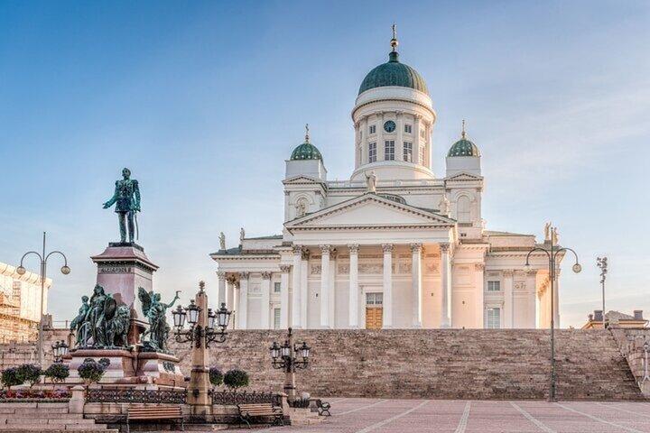 Wandeltocht langs de must-see attracties van Helsinki met gids