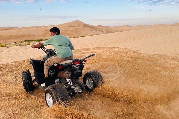 Expérience de quad dans le désert à Abu Dhabi – Visite guidée