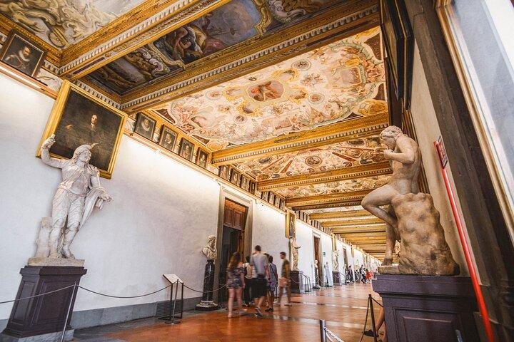 ルネサンスの巨匠たち： ウフィツィ美術館小グループツアー