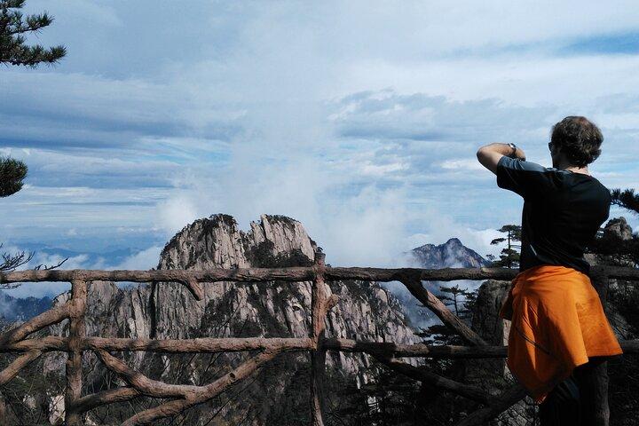 Tour privato di 3 giorni sulle montagne gialle, sul villaggio di Hongcun e sulla via antica di Tunxi