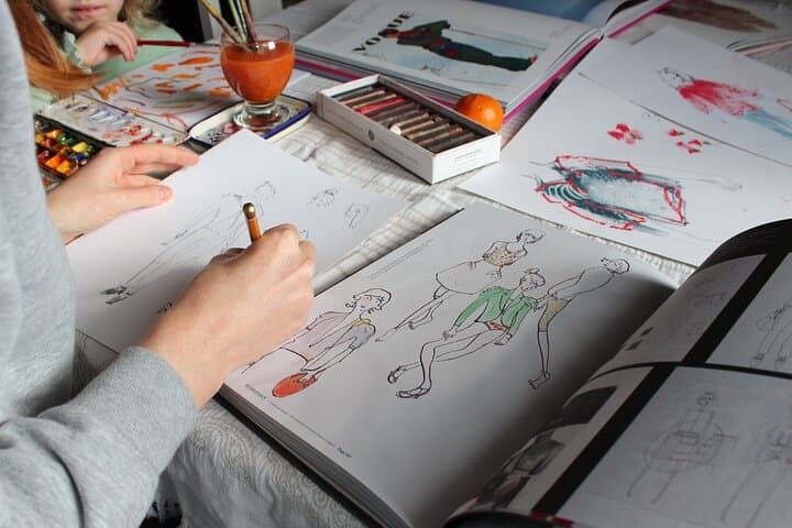 Fashion Design Workshop & Brunch on a Seine Private Boat in Paris