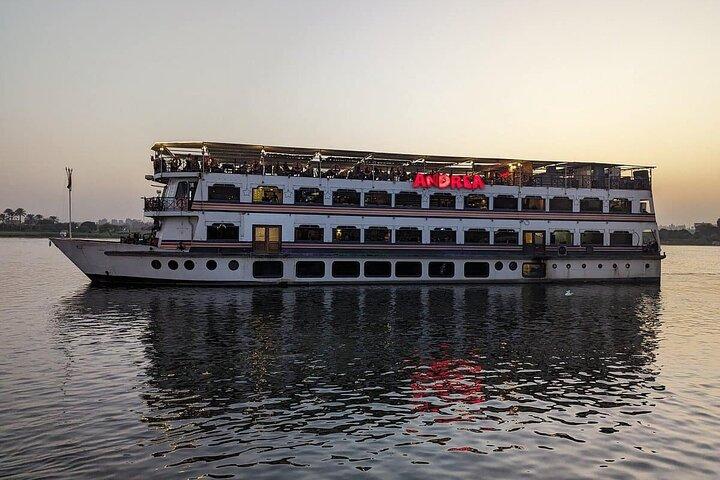Dinner Cruise auf dem Nil mit Bauchtänzerin vom Buffet