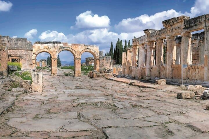 Pamukkale Hierapolis Cleopatra Pool Tour with Lunch from Antalya