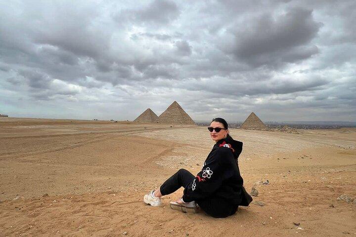 Excursão privada ao Cairo: Pirâmides de Gizé, Museu Egípcio, Almoço, Passeio de Camelo