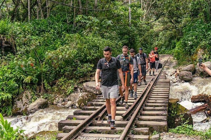 Excursão de 4 dias de mountain bike + Machu Picchu em privado