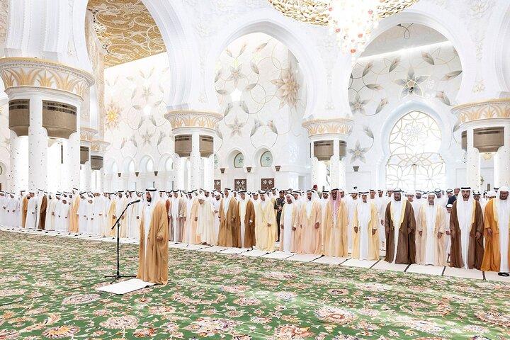 Visitez la grande mosquée Sheikh Zayed d'Abu Dhabi à Dubaï