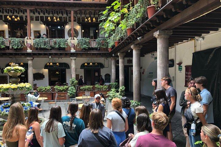 Casco antiguo de Quito: un recorrido gastronómico cultural a pie y de compras