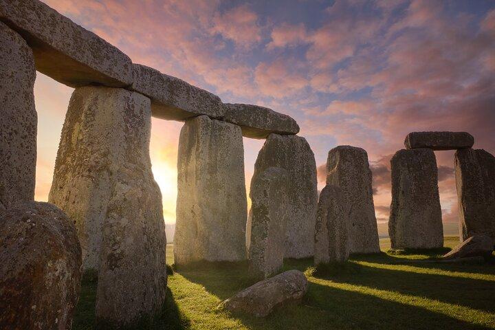 Private Tagestour von Bath nach Stonehenge und in die Cotswolds