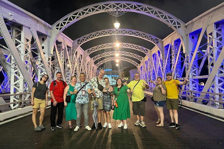 小グループ : シンガポールストリートフード＆ナイトツアー（9つのテイスティング付き）