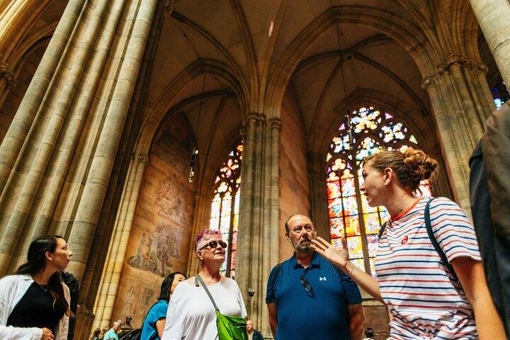 Prag: Slottsbiljett med guide och flodkryssning