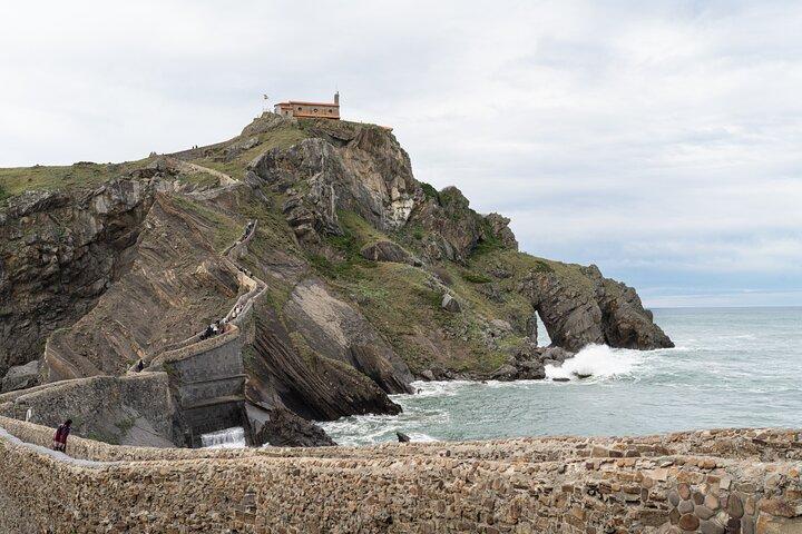 Gaztelugatxe e Guernica da San Sebastian