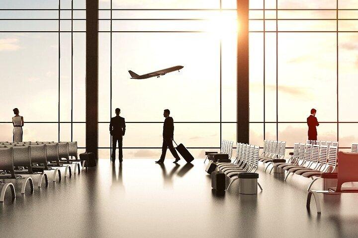 Transferência privada do aeroporto QAIA de Amã para o seu hotel em Amã