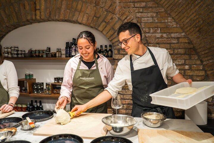 Corso di Pizza Romana, Supplì & Gelato con Vino vicino al Colosseo