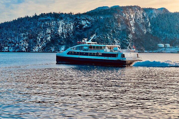 Entdecken Sie Bergen zu Fuß und mit dem Boot