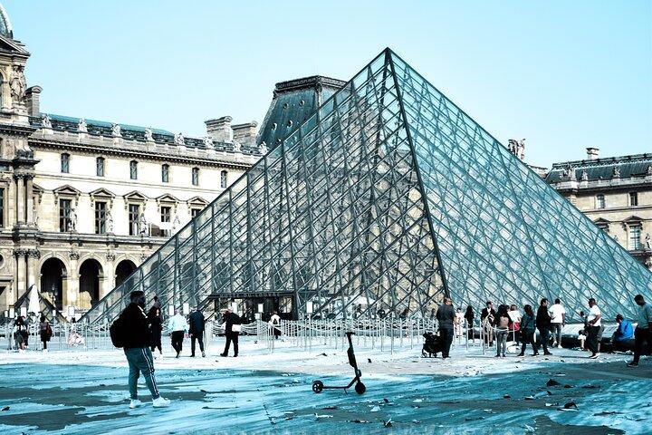 Excursion privée d'une journée : Le Havre à Paris et retour, chauffeur local