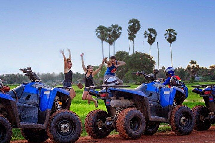 シェムリアップラスティックサイドクワッドバイクアドベンチャー
