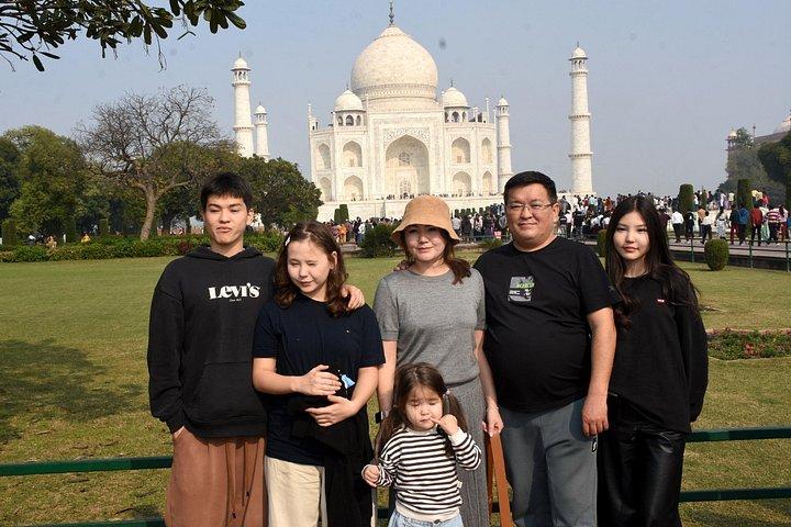インドの素晴らしさを体験: 5日間のゴールデン トライアングルの至福
