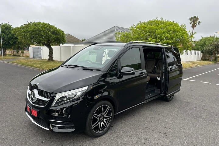 Capetown: Personalized Tours & Chauffeurs Private Transfer
