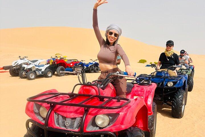 Expérience de quad dans le désert à Abu Dhabi – Visite guidée
