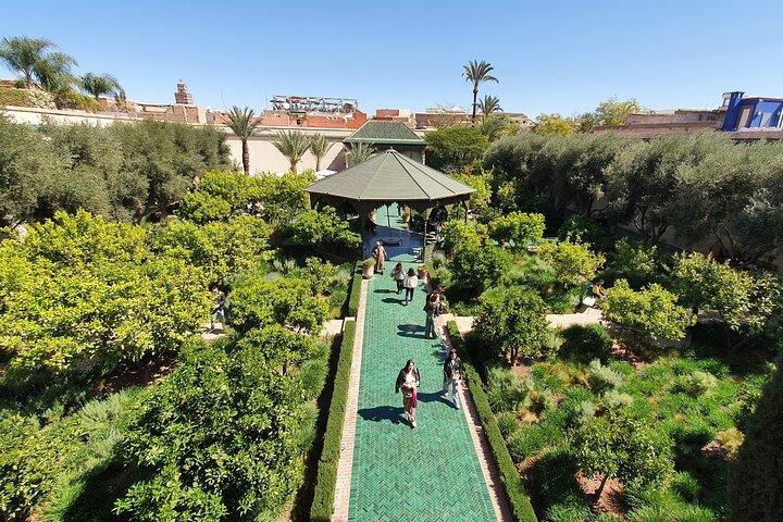 Marrakech Tuk-Tuk Tour: Secret Garden and Photo Museum Included