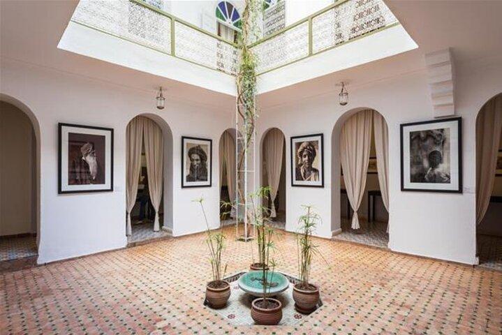 Marrakech Tuk-Tuk Tour: Secret Garden and Photo Museum Included