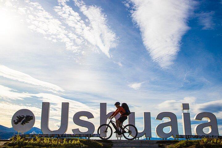 Byrundtur med assisteret cykel gennem bylandskaber