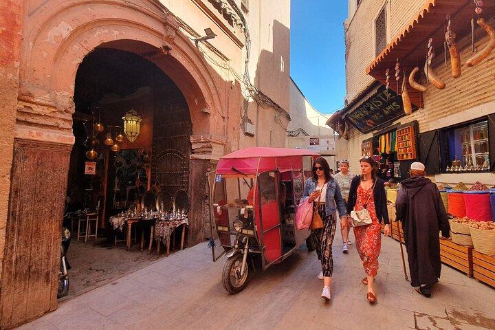 Marrakech Tuk-Tuk Tour: Secret Garden and Photo Museum Included