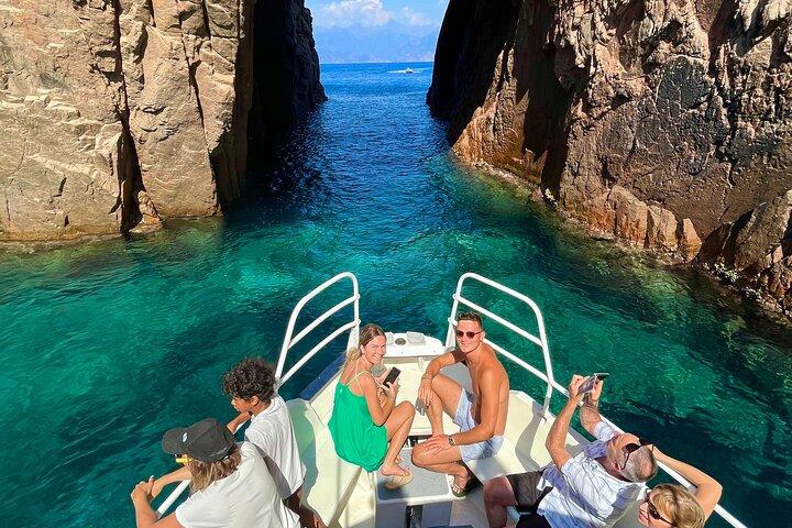 Découverte conviviale de Scandola Calanques de Piana et arrêt repas à Girolata