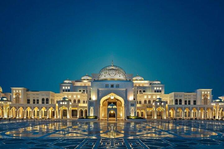Abu Dhabi City Tour med Qasr Al Watan i privat bil