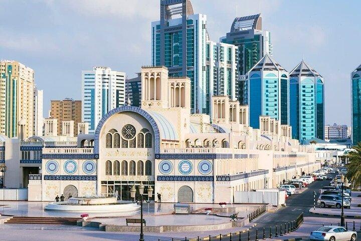 Sharjah City Tour fra Dubai