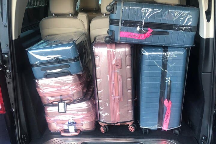 Private transfers from or to Schiphol (AMS) airport Amsterdam