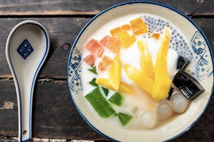 Recorrido gastronómico callejero vegano por Hanoi y Train Street