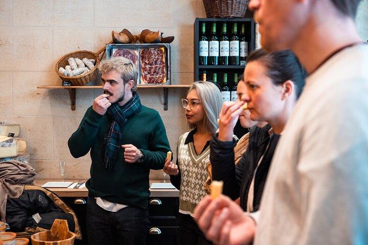 Tour gastronomico con cena a Bordeaux