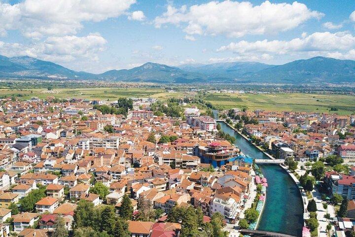 Au départ d'Ohrid : Excursion d'une journée à Kalishta, Struga et Vevchani