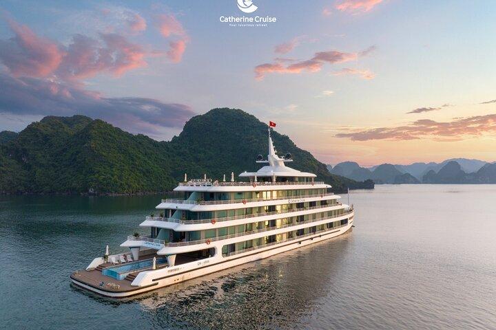 Catherine Cruise Halong Bay 3Day/2Nigh 6 Star Cruise