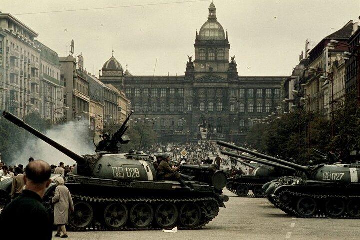 Praga del XX secolo: Seconda Guerra Mondiale e Comunismo