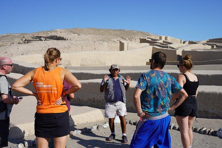 Tour Pirámides de Cahuachi y Taller Artesanal en Nazca