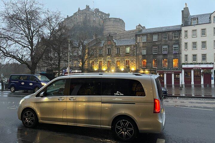 Transferência privada de luxo da cidade de Edimburgo para o aeroporto de Glasgow