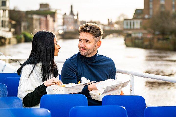 Fish & Chips Boat Cruise i York