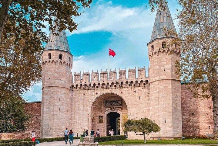 Majestic Istanbul: Walking Tour & Sunset Cruise on the Bosphorus