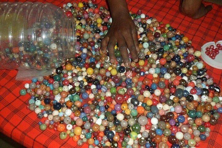 Visit to Kobe Beads Factory in Nairobi with Pick-up and lunch