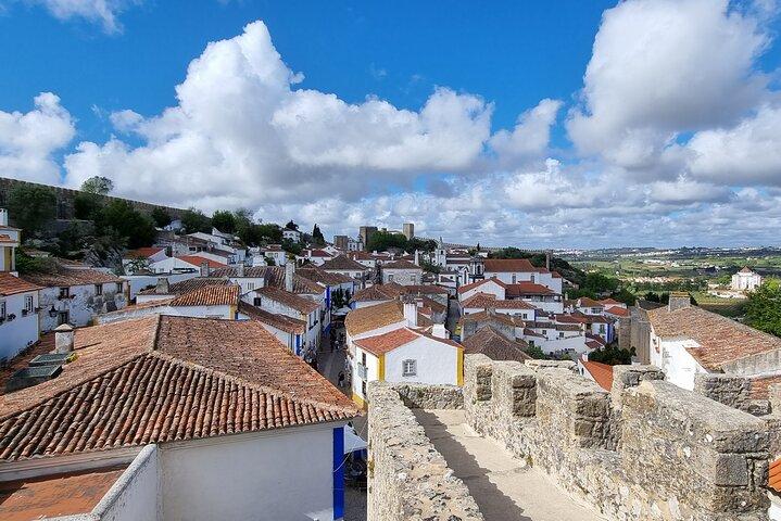 Private Transfer LISBON/PORTO w.guided stops-Vælg 2 fr.the liste