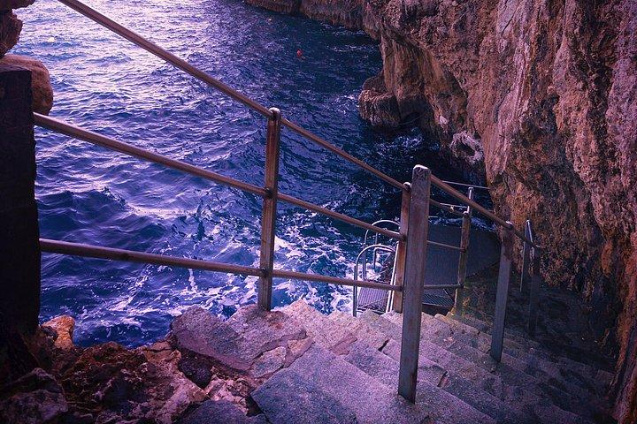 Capri, Anacapri & Blue Grotto: ナポリ発小グループツアー