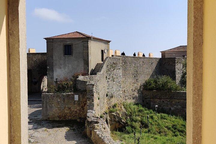 Private Tagestour Arrabida, Sesimbra und Weinproben ab Lissabon
