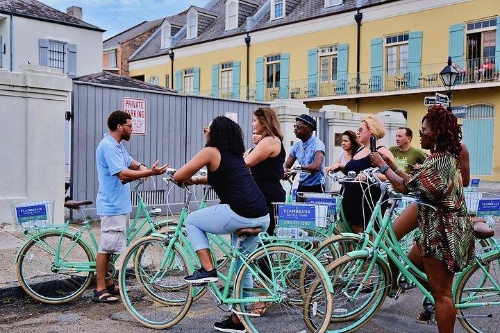 ニューオーリンズクレオールオデッセイ小グループバイクツアー