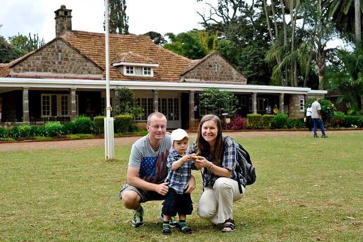Giraffe Center and Karen Blixen Museum Guided Tour