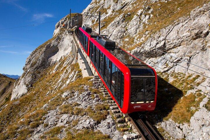Excursion d'une journée au mont Pilatus et Lucerne au départ de Zurich avec croisière sur le lac