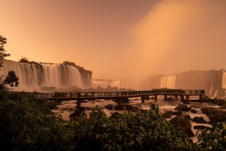Alba alle cascate dell'Iguaçu