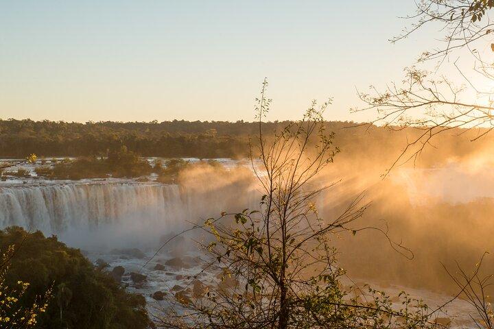 Alba alle cascate dell'Iguaçu